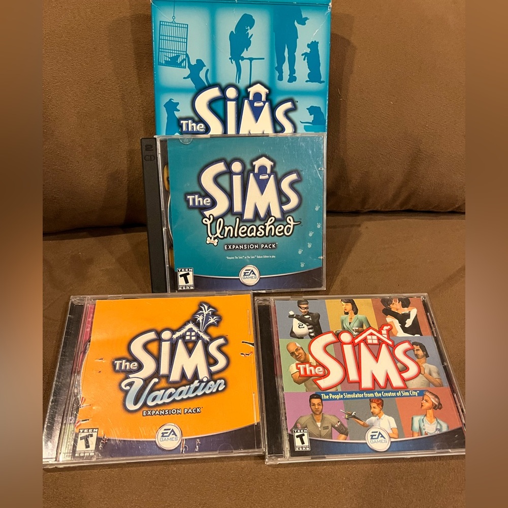 The Sims Expansion Pack Bundle - original and 2 expansion packs.